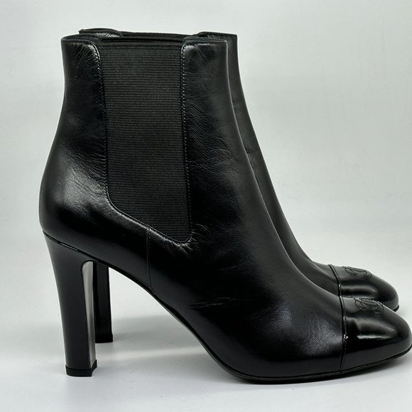 CHANEL 21B Leather Patent Cap Toe CC Ankle Boots Booties Heels - Picture 7 of 16